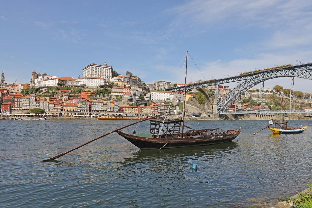 Flh Porto Spacious Apartment With Balcony Bagian luar foto