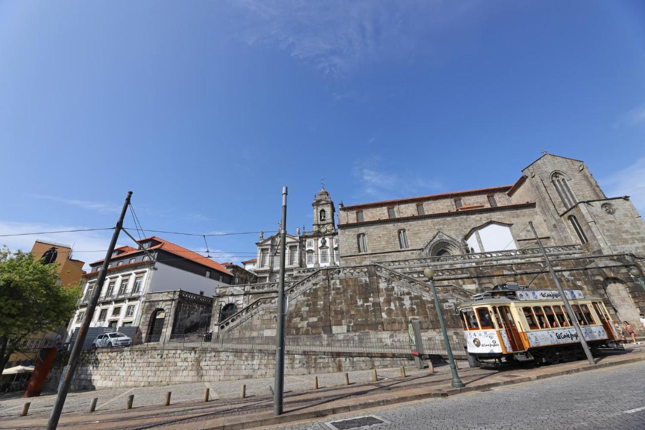 Flh Porto Spacious Apartment With Balcony Bagian luar foto