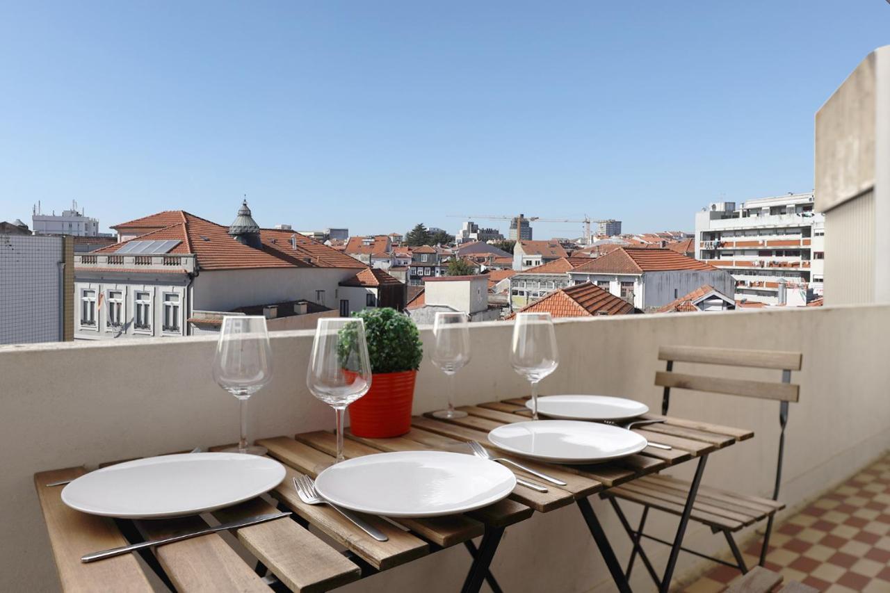 Flh Porto Spacious Apartment With Balcony Bagian luar foto